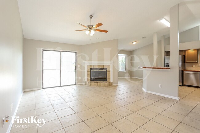 Photo - 1645 Ponderosa Pine Dr E