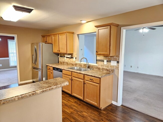 Photo - Rare 3 bedroom 2.5 bath home located in Dallas