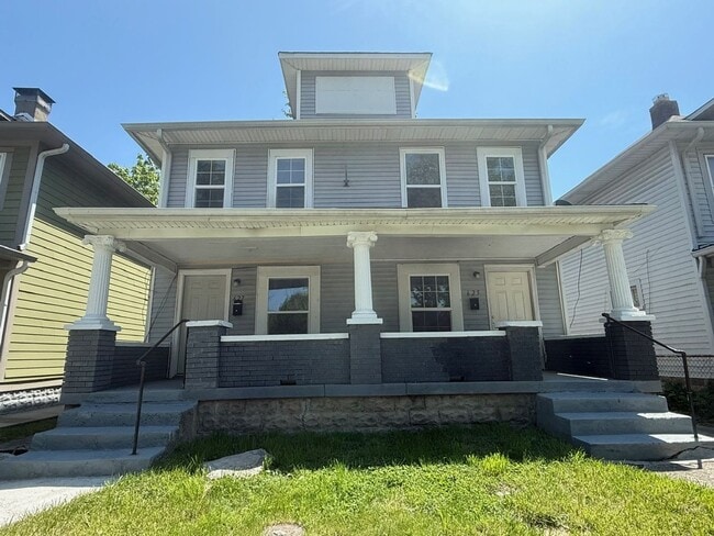 Building Photo - 625 N Tacoma