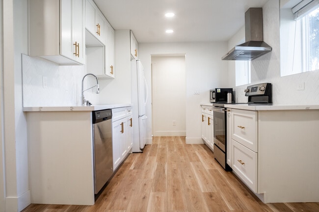 Photo - 301 NW 62nd St