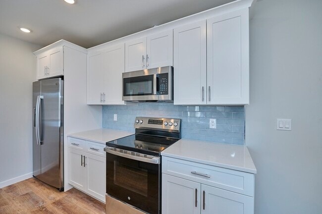Photo - 510 Willard St Apartment Unit 401