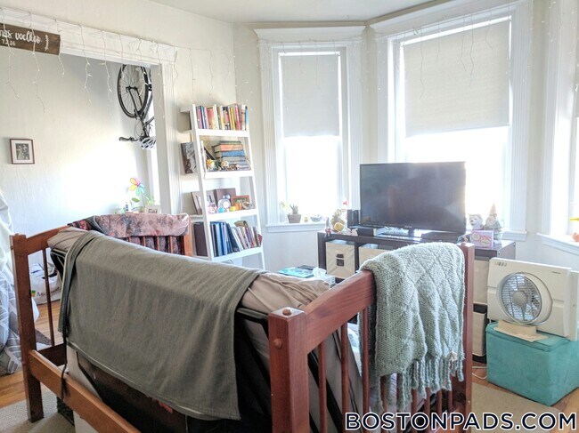 Photo - 1334 Commonwealth Ave Unidad 29