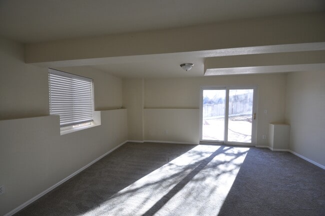 Photo - 5108 Sydney Ave