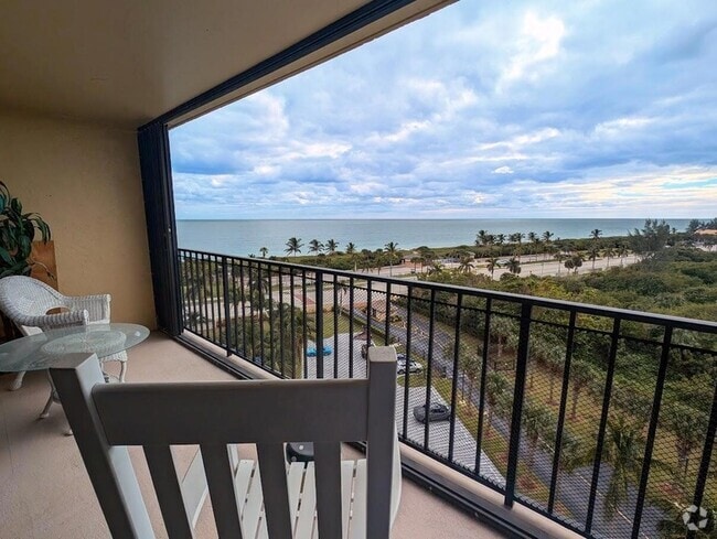 Building Photo - 801 S Ocean Dr Unit 910 Rental
