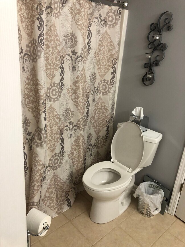 Photo - 217 Crestview Dr