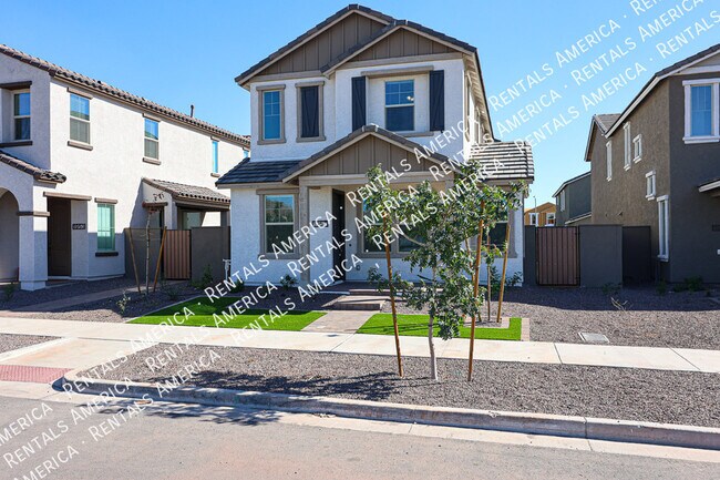 Photo - 1957 W Holden Dr