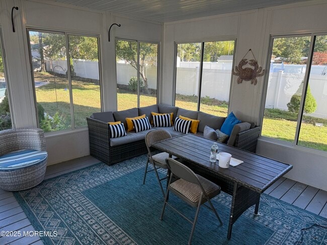 Photo - 90 Atlantis Ave