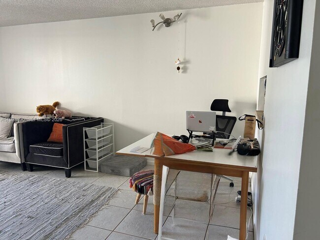 Photo - 8075 SW 107th Ave Unit 304