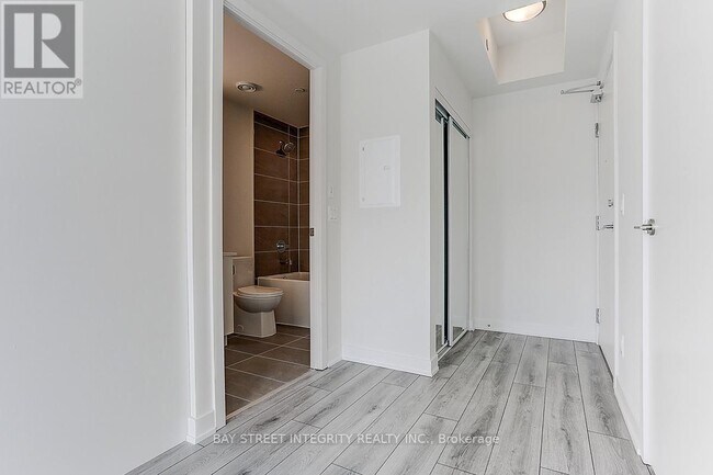 Photo - 15 Ellerslie Ave Unité 2403