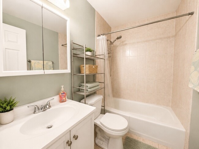 Photo - 1 Oak Creek Dr Unit 1302