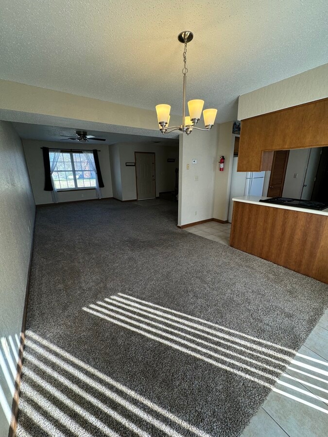 Photo - 109 N Pindwood Ln