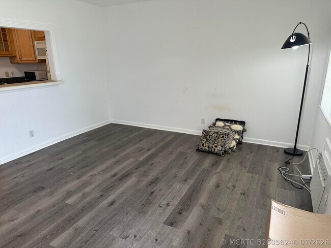 Photo - 2 Canterbury A Unit 2