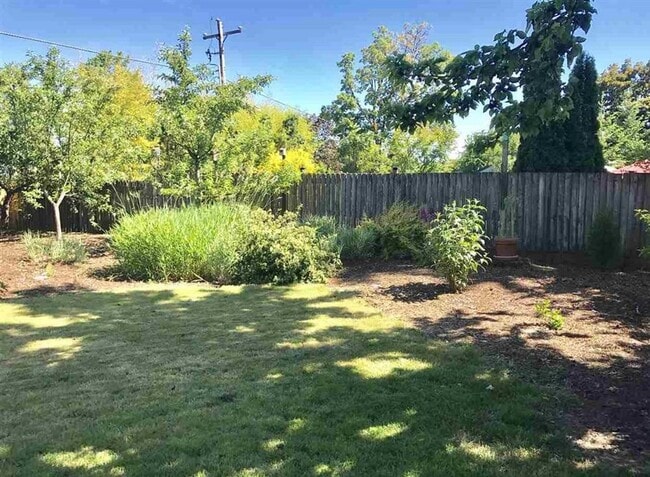 Photo - Beautiful single story ranch style home on cul-de-sac!