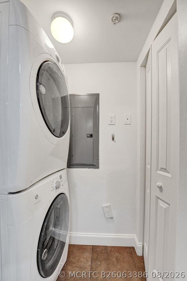 Photo - 401 SW 4th Ave Unit 203