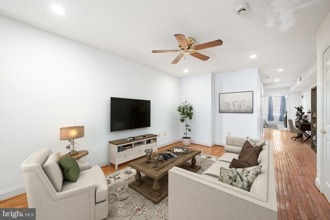 Building Photo - 48 N Front St Unit 2A Rental