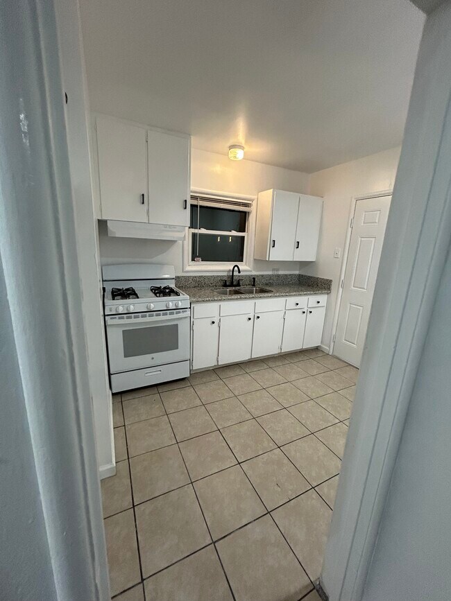 Photo - 701 S Sowell St Unit 701