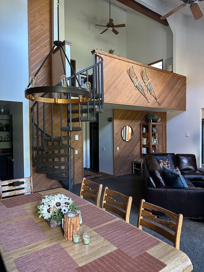 Building Photo - Spacious Aspen Creek Condo with Loft & Mou... Unit 314