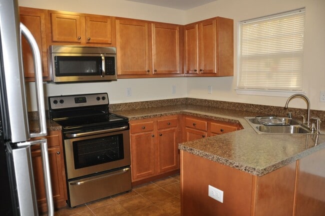 Photo - 2025 student housing!!!