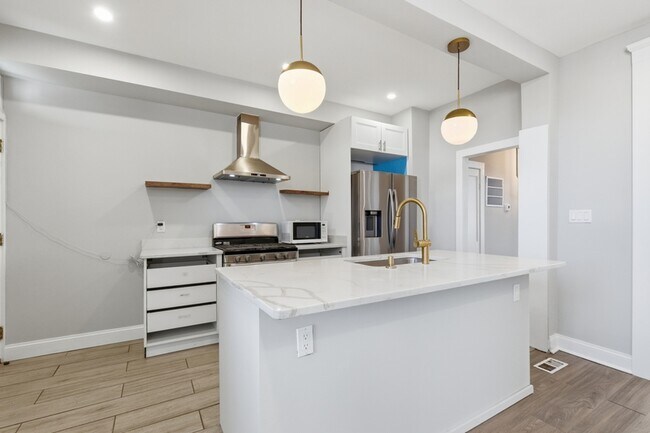 Photo - 1843 E 29th St