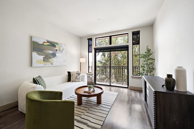 Photo - City Living Made Easy – 1/1 Near Downtown Unit 38M1