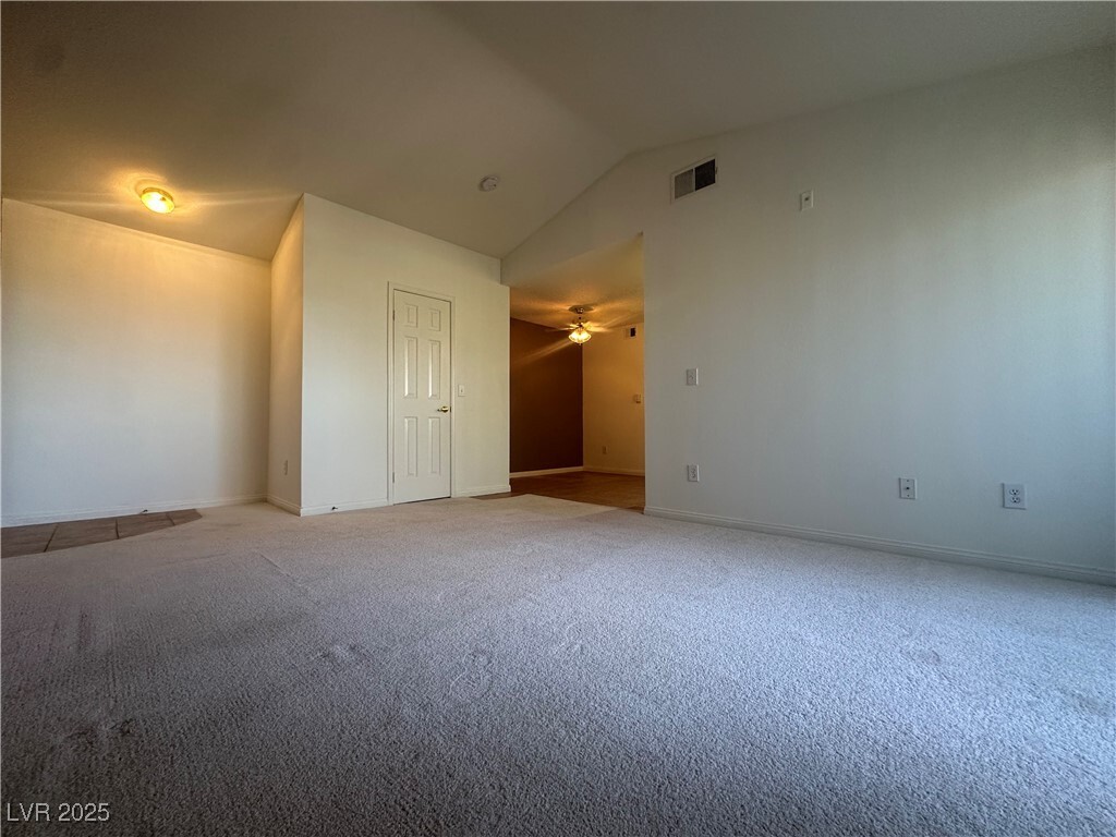 Photo - 231 W Horizon Ridge Pkwy Unidad 526 Rental