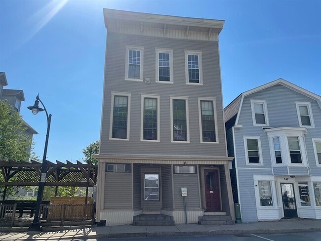 Photo - 145 Main St Unidad 7