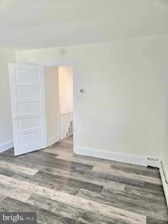 Photo - 825 Maple Ave