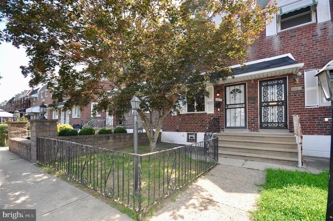 Photo - 4229 O St Townhome