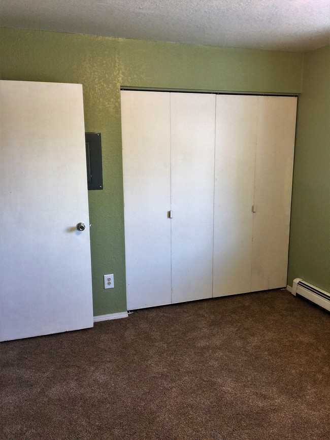 Photo - 3230 S Caryshea St