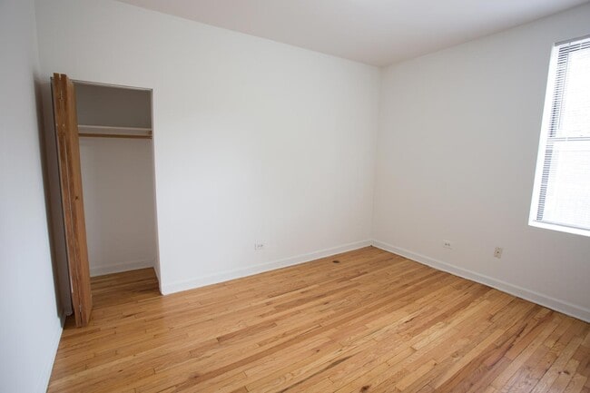 Photo - 5416 S. Woodlawn Avenue