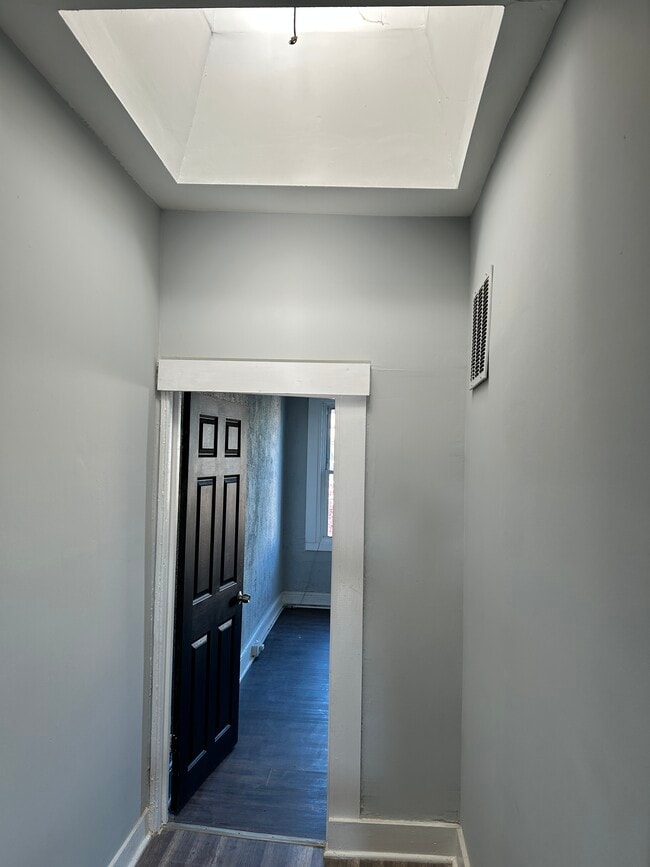 Photo - 21 N Clinton St