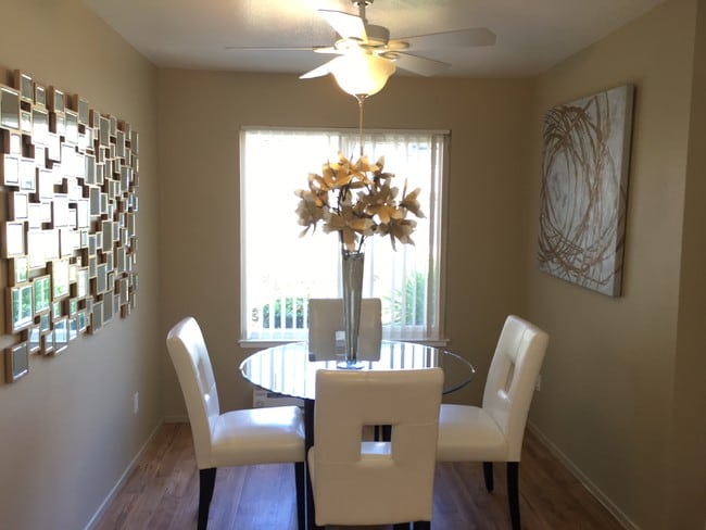 DINING AREA - Seabreeze Apartment Homes