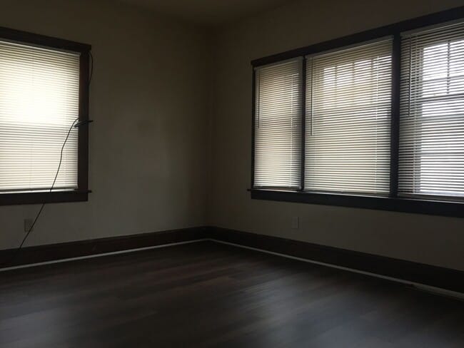 Photo - 653 Oakhill Ave Unit Lower
