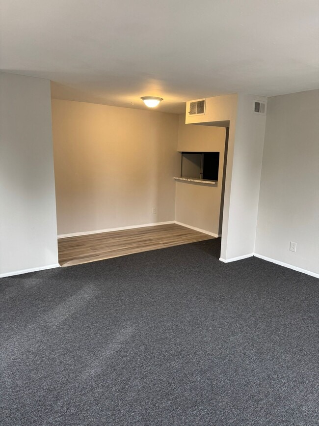 Photo - 221 Cookstown New Egypt Rd Unit E4