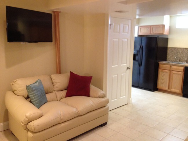 Photo - 9107 Eldon Dr Unit 1