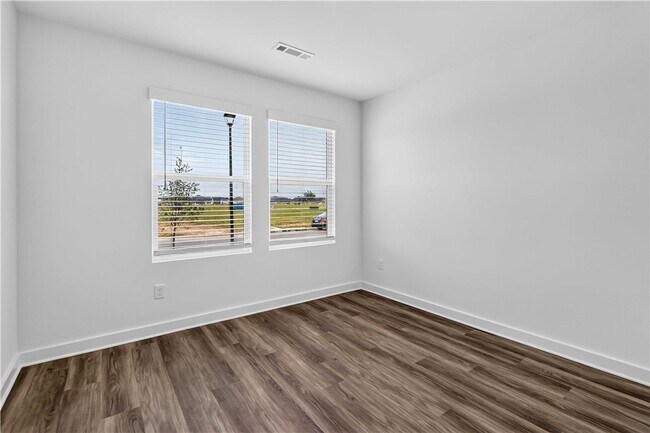 Photo - 4771 W Folsom St