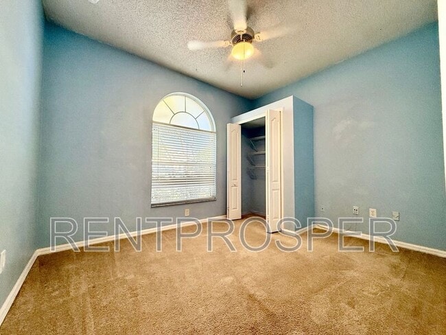 Photo - 1704 Riveredge Rd