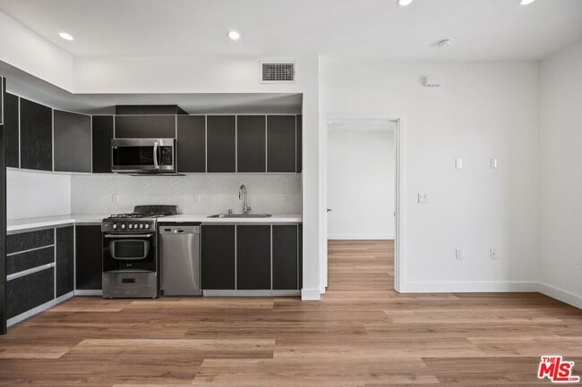 Photo - 3657 Motor Ave Unit 609