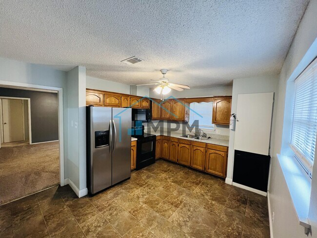 Photo - 113 Hilltop Dr