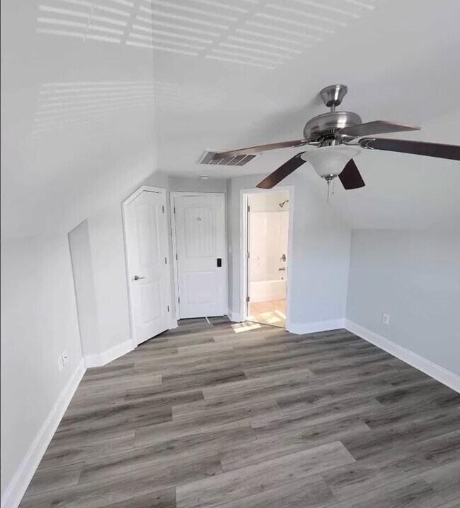 Photo - 609 Forbes Dr