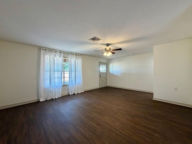 397 Scott Ln