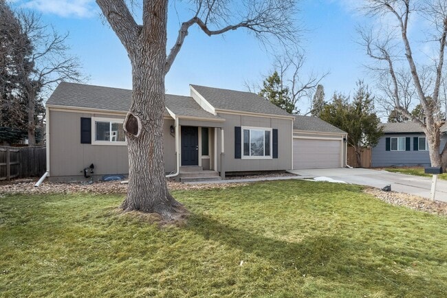 Photo - 5025 E Weaver Ave