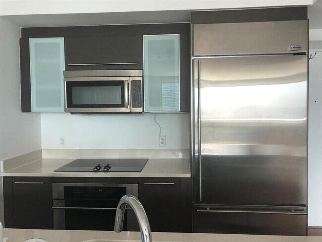 Photo - 55 SE 6th St Unit 3204