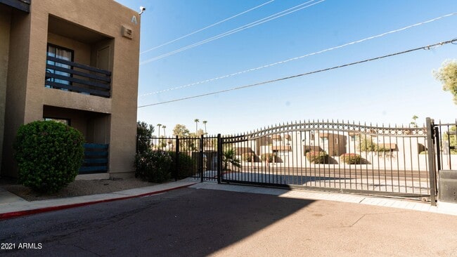 Photo - 1241 N 48th St Unit Apt 214