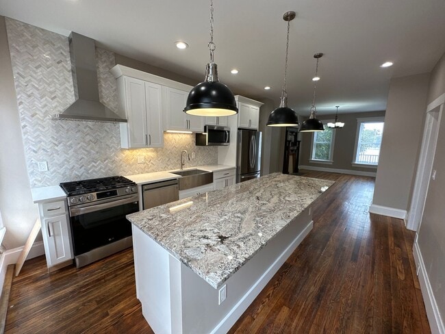 Photo - 115 W 10th Ave Unit 115