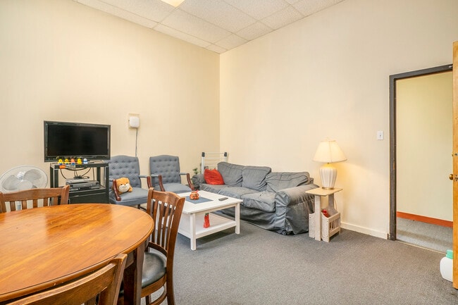 Photo - 329 Johnson St Unit 9