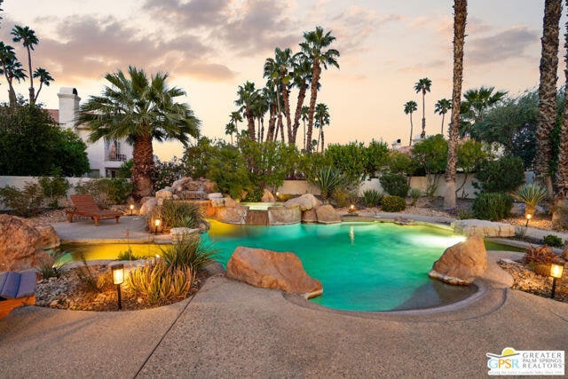 364 Oakmont Dr