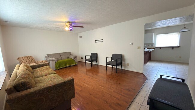 225 S 4th St Unidad 3