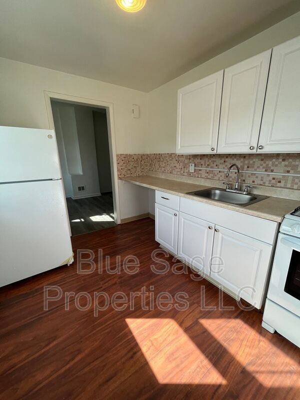 203 Clifton Ave