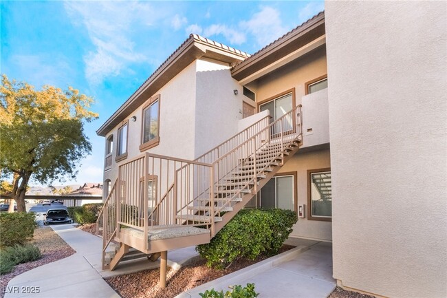 Photo - 2305 W Horizon Ridge Pkwy Condominio Unidad 1424